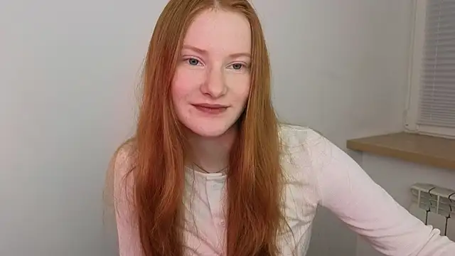 Snapshot of FiaMoor chatting on 13, 11, 2025 FiaMoor online show from 13, 11, 2025