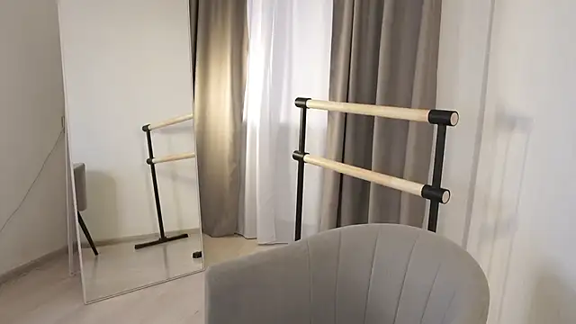 Snapshot of FiaMoor chatting on 22, 11, 2025 FiaMoor online show from 22, 11, 2025