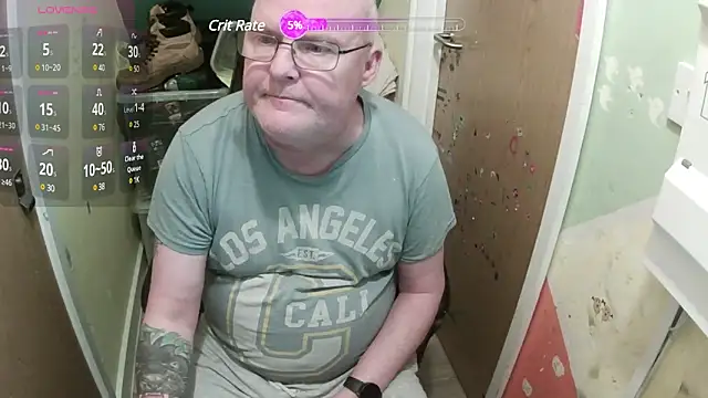 Snapshot of FriendlyDave chatting on 11, 1, 2025 FriendlyDave online show from 11, 1, 2025