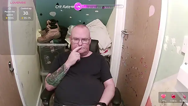 Snapshot of FriendlyDave chatting on 15, 1, 2025 FriendlyDave online show from 15, 1, 2025