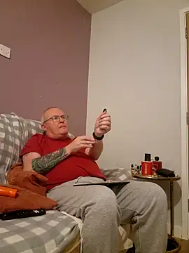 Snapshot of FriendlyDave chatting on 28, 1, 2025 FriendlyDave online show from 28, 1, 2025