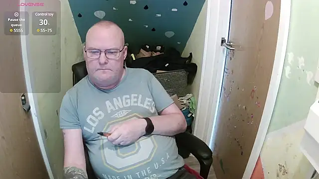 Snapshot of FriendlyDave chatting on 16, 2, 2025 FriendlyDave online show from 16, 2, 2025