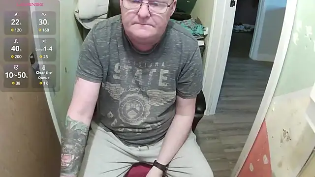 Snapshot of FriendlyDave chatting on 10, 3, 2025 FriendlyDave online show from 10, 3, 2025