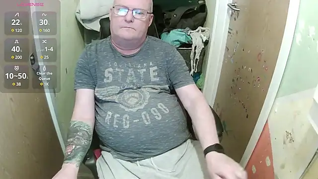 Snapshot of FriendlyDave chatting on 10, 3, 2025 FriendlyDave online show from 10, 3, 2025