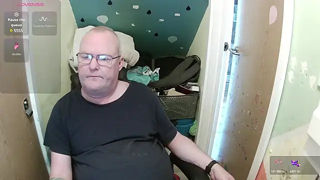 Snapshot of FriendlyDave chatting on 18, 3, 2025 FriendlyDave online show from 18, 3, 2025