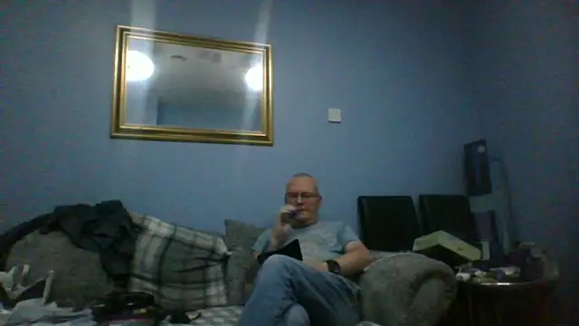 Snapshot of FriendlyDave chatting on 29, 11, 2025 FriendlyDave online show from 29, 11, 2025