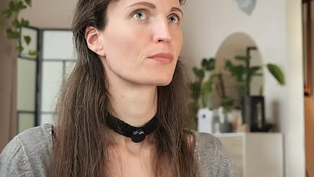 Snapshot of yulladao chatting on 20, 10, 2025 yulladao online show from 20, 10, 2025