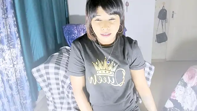 Snapshot of IndianBibix chatting on 4, 12, 2024 IndianBibix online show from 4, 12, 2024