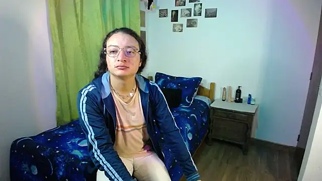 Snapshot of monkeywillwhite chatting on 25, 10, 2025 monkeywillwhite online show from 25, 10, 2025