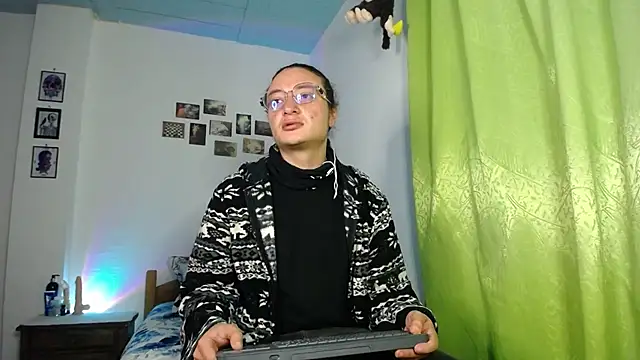 Snapshot of monkeywillwhite chatting on 2, 11, 2025 monkeywillwhite online show from 2, 11, 2025