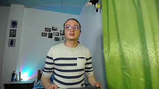 Snapshot of monkeywillwhite chatting on 6, 11, 2025 monkeywillwhite online show from 6, 11, 2025