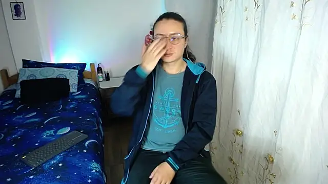 Snapshot of monkeywillwhite chatting on 19, 12, 2025 monkeywillwhite online show from 19, 12, 2025