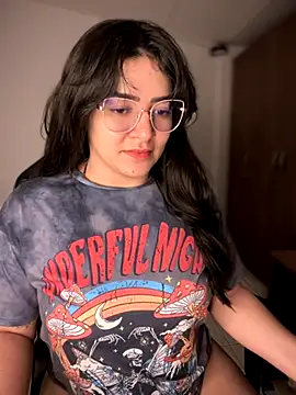 Snapshot of Lia_flowers chatting on 3, 11, 2025 Lia flowers online show from 3, 11, 2025