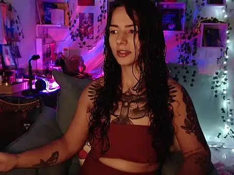 Snapshot of BeellyDance chatting on 16, 10, 2025 BeellyDance online show from 16, 10, 2025