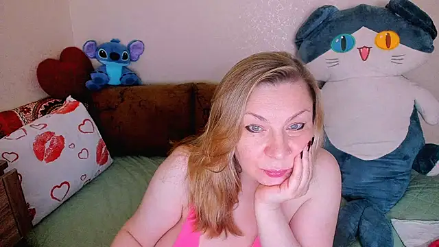 Snapshot of KerryBlareX chatting on 25, 10, 2025 KerryBlareX online show from 25, 10, 2025