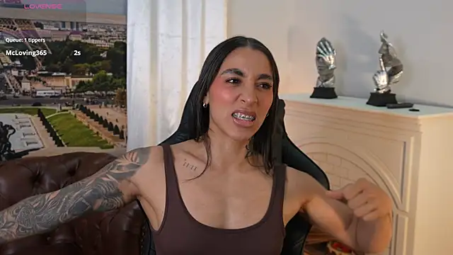 KAYLA BATISTA online show from 18, 6, 2026