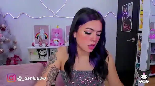 CuteDani  online show from 9, 12, 2024