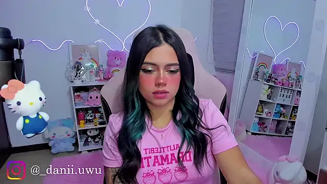 CuteDani  online show from 6, 5, 2026