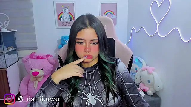 CuteDani  online show from 13, 6, 2026