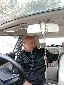 Dick 6inches online show from 9, 3, 2025