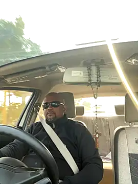 Dick 6inches online show from 2, 12, 2025