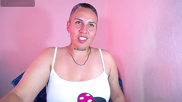 Yessi rousse online show from 22, 1, 2025