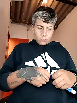 Yessi rousse online show from 17, 4, 2026