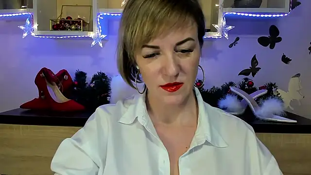 Snapshot of feliziaDesire chatting on 7, 1, 2025 feliziaDesire online show from 7, 1, 2025