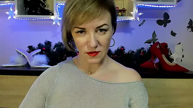 Snapshot of feliziaDesire chatting on 11, 1, 2025 feliziaDesire online show from 11, 1, 2025