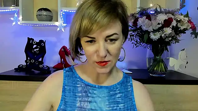 Snapshot of feliziaDesire chatting on 12, 1, 2025 feliziaDesire online show from 12, 1, 2025