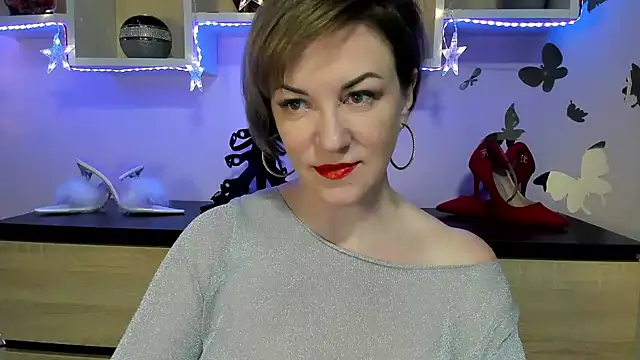 Snapshot of feliziaDesire chatting on 25, 1, 2025 feliziaDesire online show from 25, 1, 2025