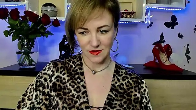 Snapshot of feliziaDesire chatting on 9, 2, 2025 feliziaDesire online show from 9, 2, 2025