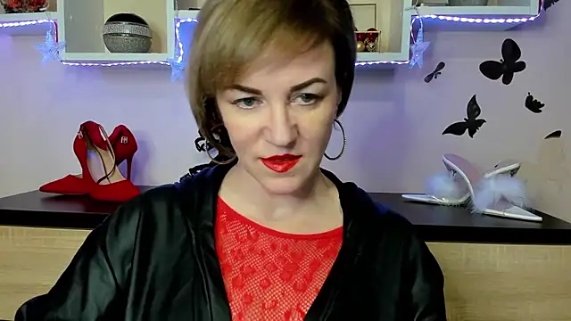 Snapshot of feliziaDesire chatting on 10, 2, 2025 feliziaDesire online show from 10, 2, 2025