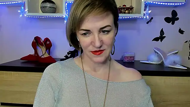 Snapshot of feliziaDesire chatting on 11, 2, 2025 feliziaDesire online show from 11, 2, 2025