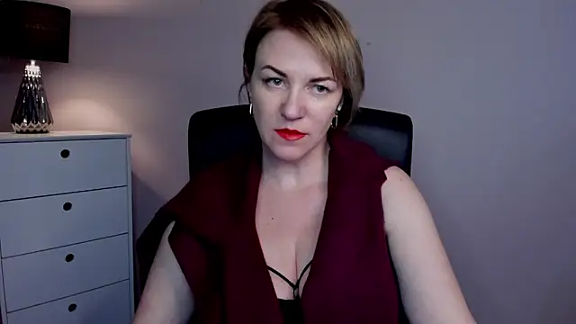 Snapshot of feliziaDesire chatting on 12, 2, 2025 feliziaDesire online show from 12, 2, 2025