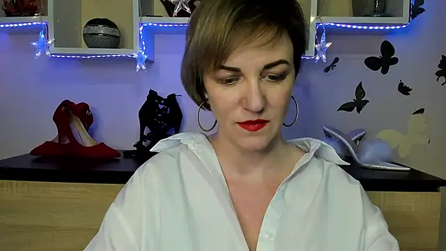 Snapshot of feliziaDesire chatting on 15, 2, 2025 feliziaDesire online show from 15, 2, 2025