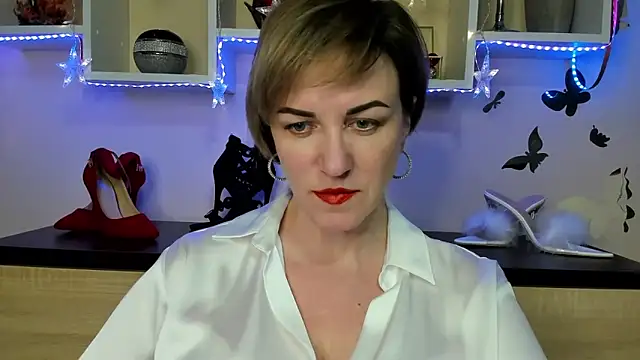 Snapshot of feliziaDesire chatting on 17, 2, 2025 feliziaDesire online show from 17, 2, 2025