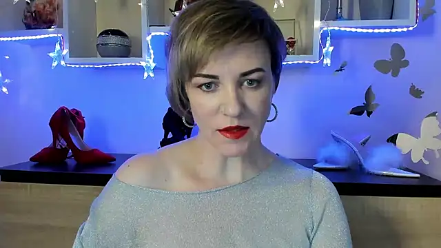 Snapshot of feliziaDesire chatting on 27, 2, 2025 feliziaDesire online show from 27, 2, 2025