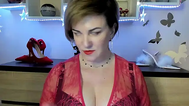 Snapshot of feliziaDesire chatting on 2, 3, 2025 feliziaDesire online show from 2, 3, 2025