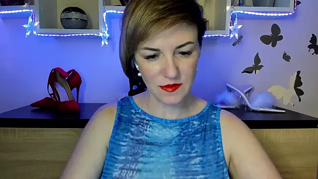 Snapshot of feliziaDesire chatting on 12, 3, 2025 feliziaDesire online show from 12, 3, 2025