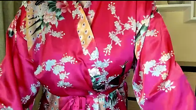 Snapshot of feliziaDesire chatting on 28, 9, 2025 feliziaDesire online show from 28, 9, 2025