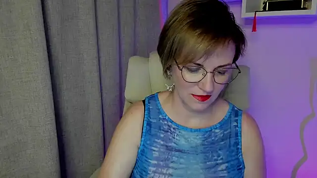 feliziaDesire online show from 10, 6, 2026