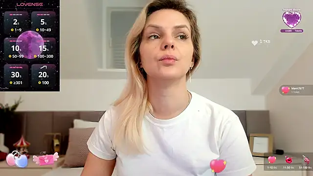 AshleyStorm  online show from 18, 1, 2025