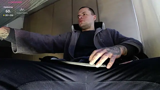 Snapshot of FindomJason chatting on 29, 1, 2025 FindomJason online show from 29, 1, 2025