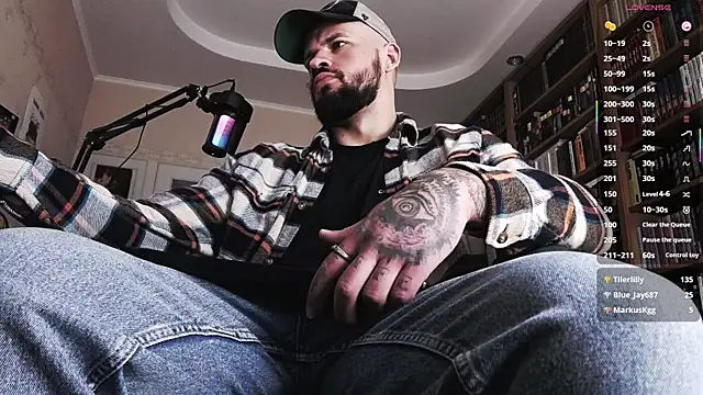 Snapshot of FindomJason chatting on 7, 10, 2025 FindomJason online show from 7, 10, 2025