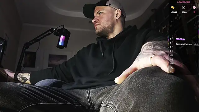 Snapshot of FindomJason chatting on 16, 10, 2025 FindomJason online show from 16, 10, 2025