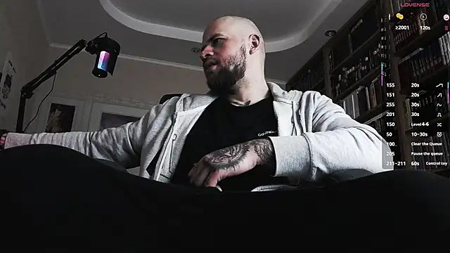 Snapshot of FindomJason chatting on 28, 11, 2025 FindomJason online show from 28, 11, 2025