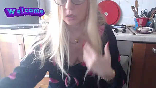 martachatte online show from 27, 2, 2025
