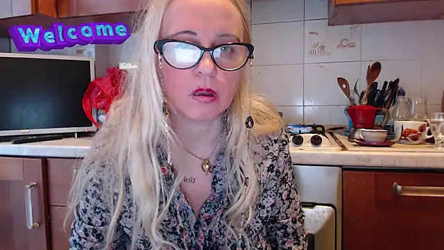 martachatte online show from 3, 3, 2025