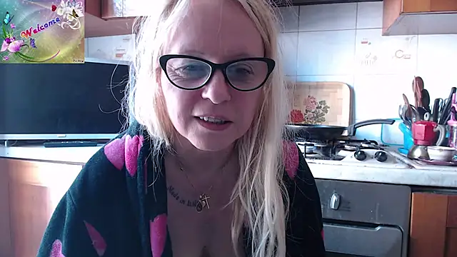 martachatte online show from 15, 9, 2025